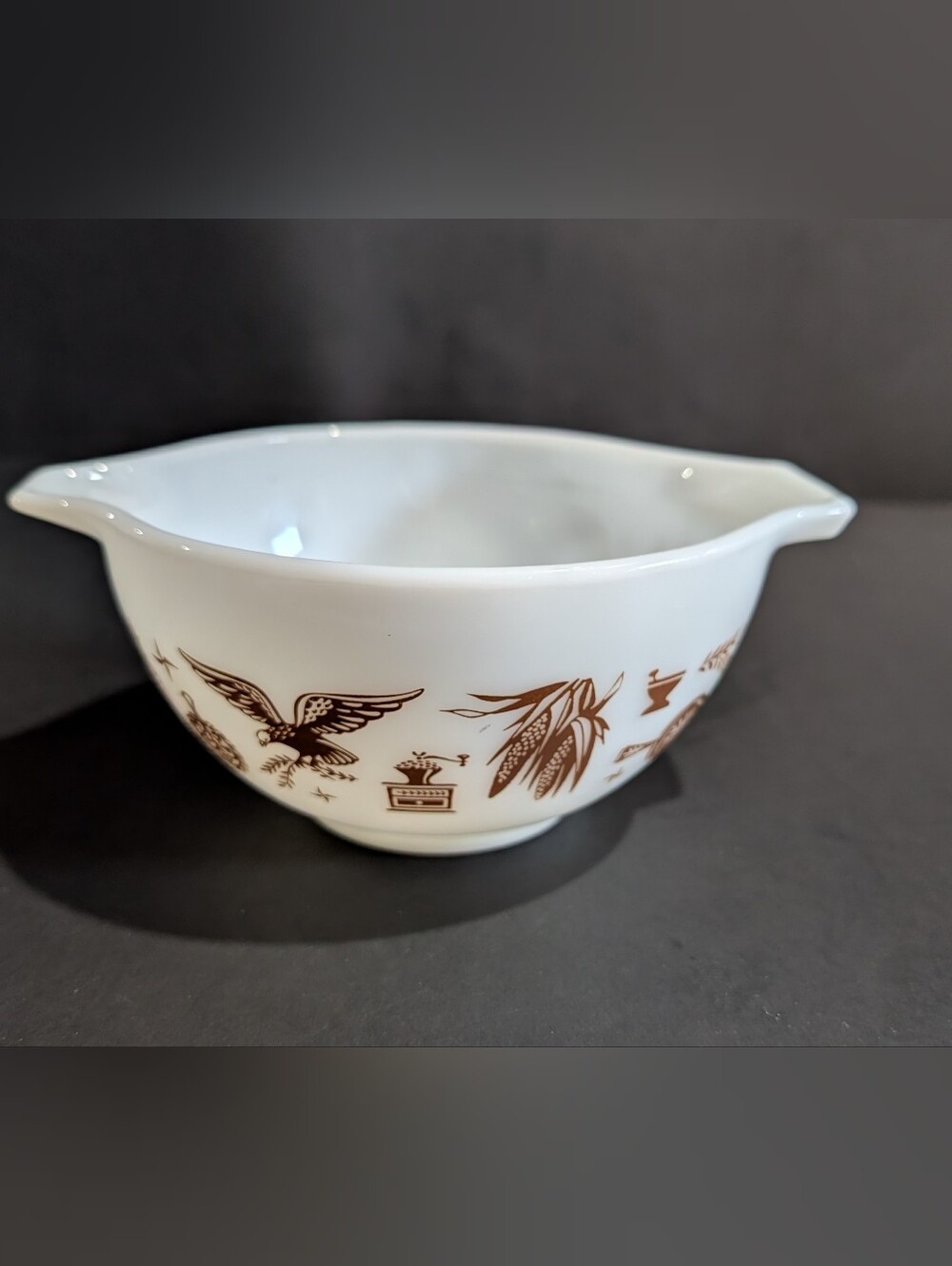 Vintage PYREX Early American Cinderella #441 Mixing Bowl 1.5 PT White Brown MCM